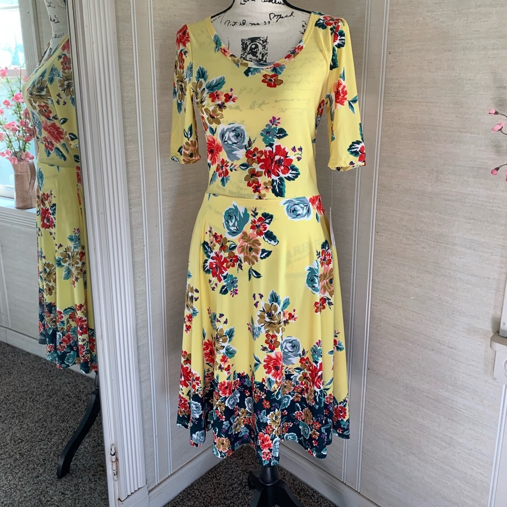 NWT Lularoe Nicole